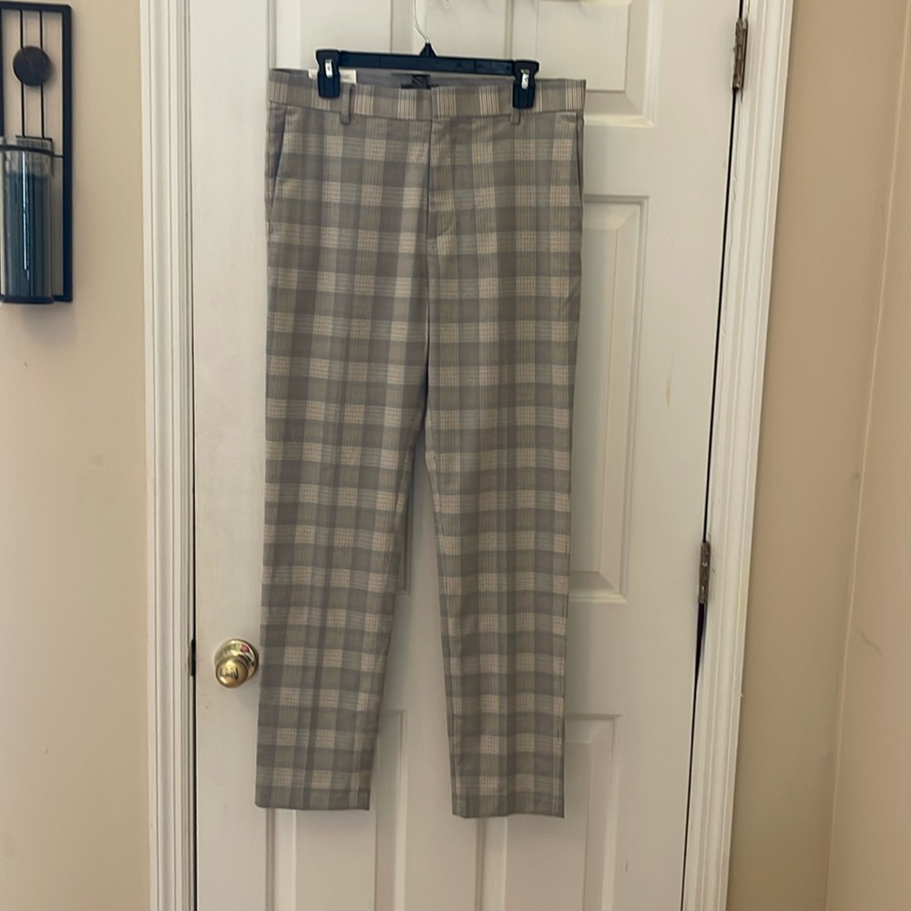 Slim fit men’s pants! Brand new!